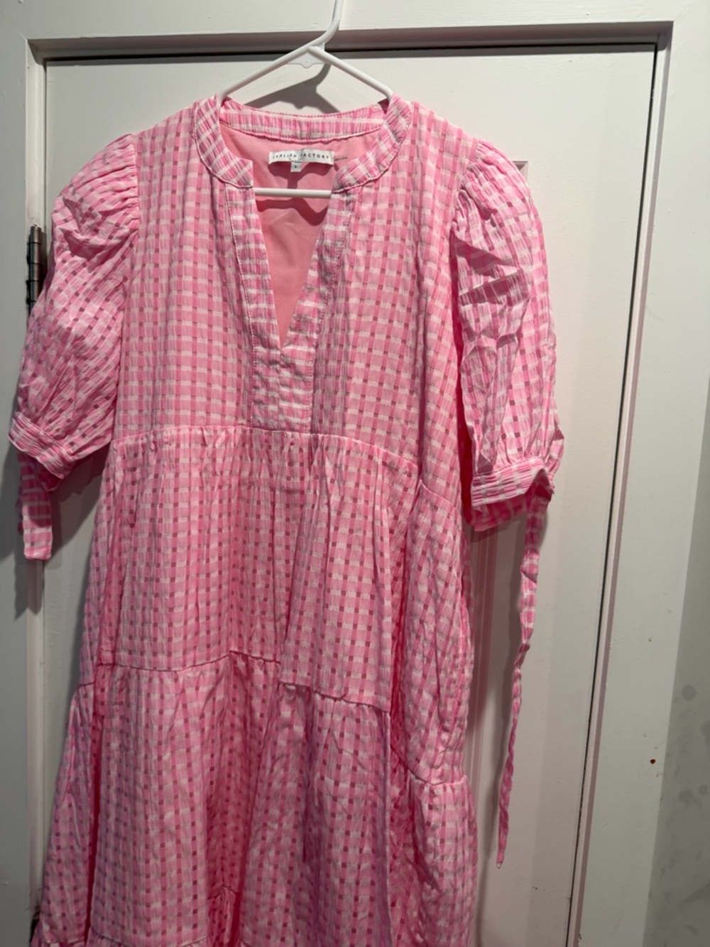 English Factory
Gingham Tiered Midi Dress Size L - Picture 4 of 10